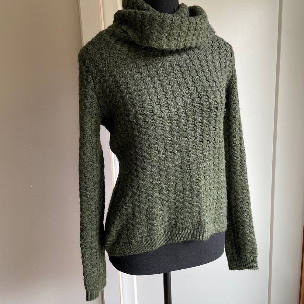 Slouch Neck knit Seater chunky